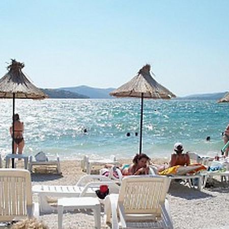 Apartments Villa Filip Trogir Exterior foto