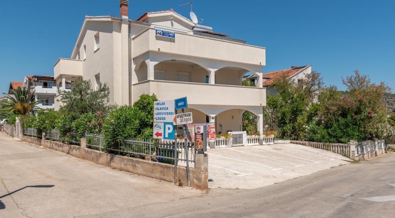 Apartments Villa Filip Trogir Exterior foto