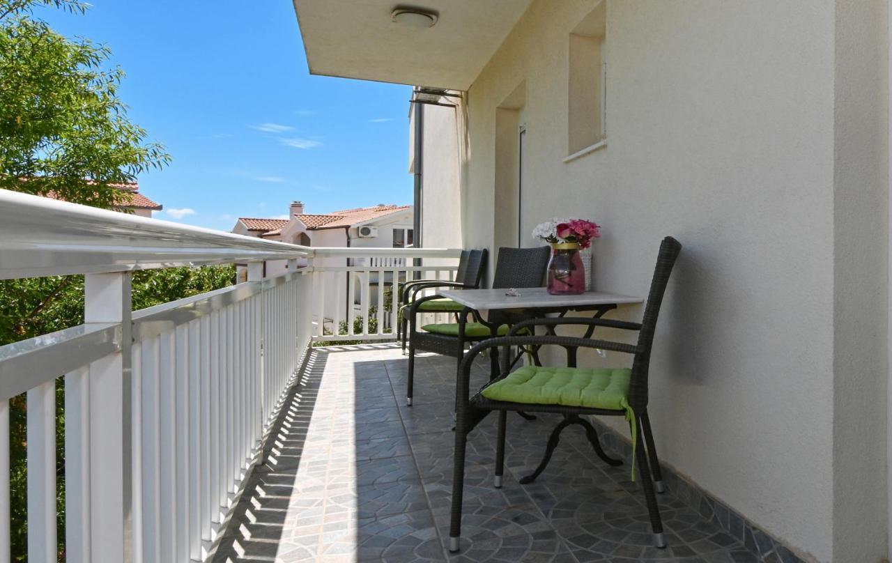 Apartments Villa Filip Trogir Exterior foto
