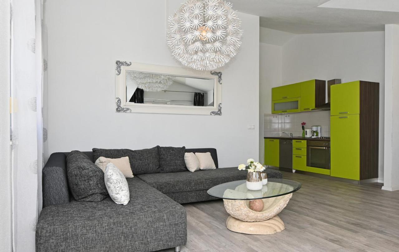 Apartments Villa Filip Trogir Exterior foto